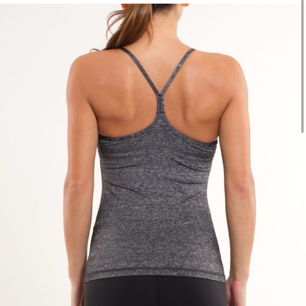 Lululemon Women’s Size 6 Grey Racer Back Workout Yoga Top With Built In Bra - Picture 3 of 6